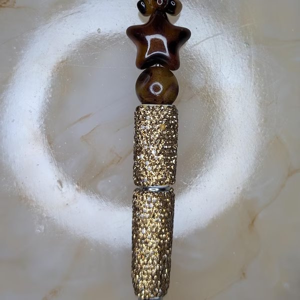 Pearl Bow Cream Badge Reel